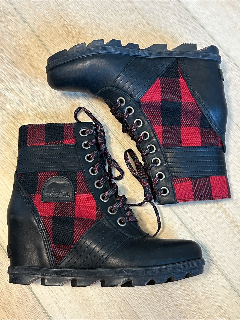 Sorel Lexie Wedge Boot Red Black Buffalo Plaid Check size 9.5 - Picture 5 of 16